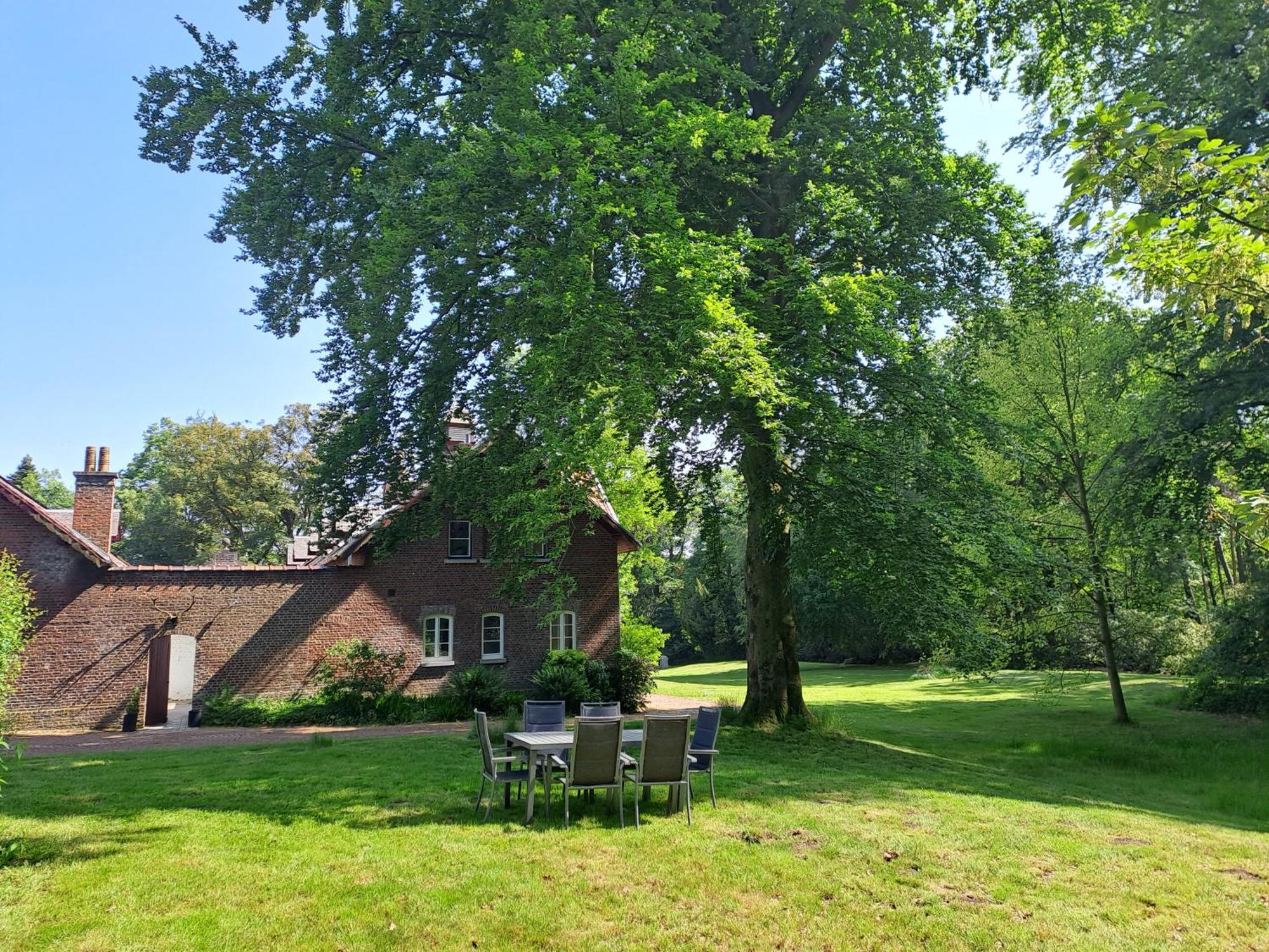 Gite Incontournable Avec Sauna Et Piscine Dans Un Petit Paradis Du Barbant Wallon Villers-la-Ville Exteriör bild